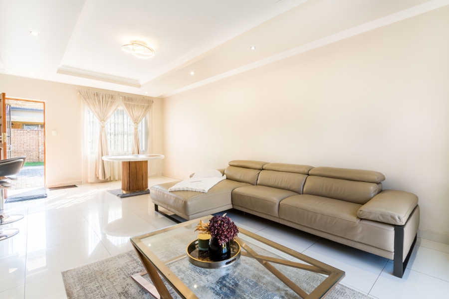 3 Bedroom Property for Sale in Equestria Gauteng