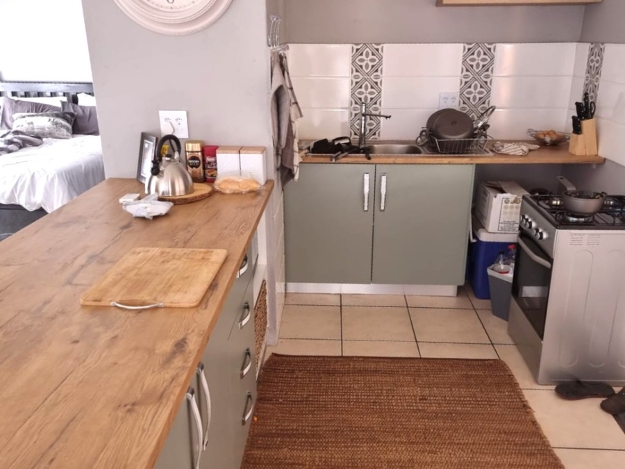 5 Bedroom Property for Sale in Annlin Gauteng