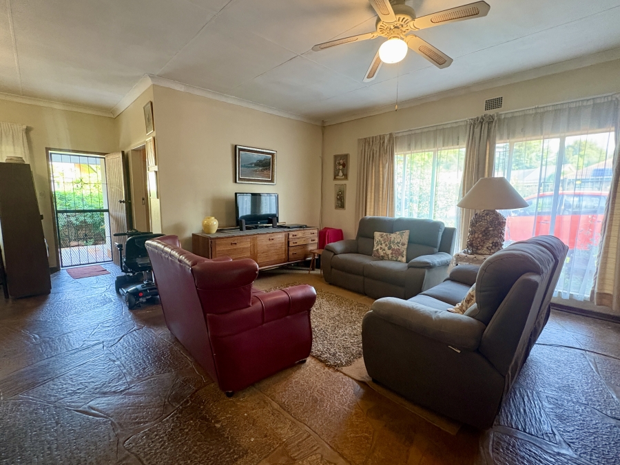 4 Bedroom Property for Sale in Annlin Gauteng