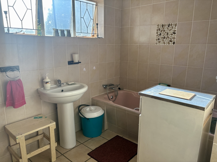 4 Bedroom Property for Sale in Annlin Gauteng