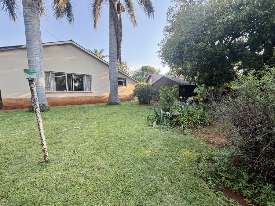 4 Bedroom Property for Sale in Annlin Gauteng