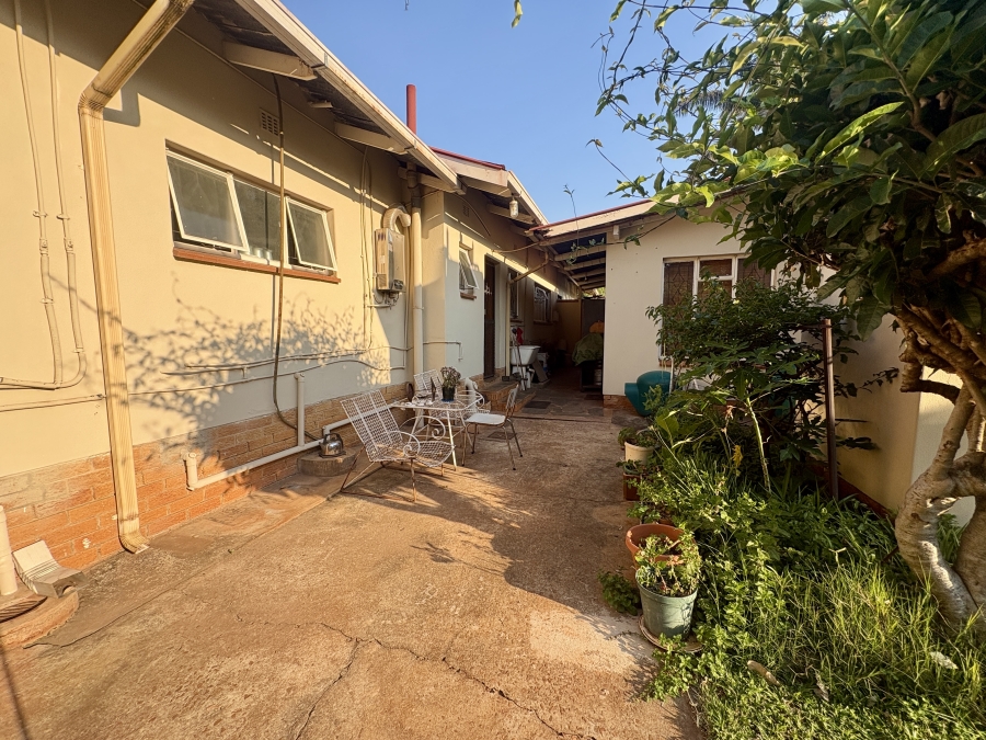 4 Bedroom Property for Sale in Annlin Gauteng