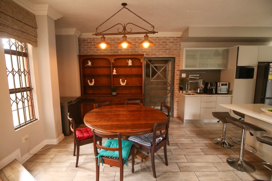 3 Bedroom Property for Sale in Faerie Glen Gauteng