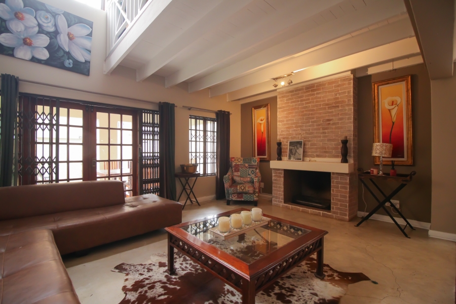 3 Bedroom Property for Sale in Faerie Glen Gauteng