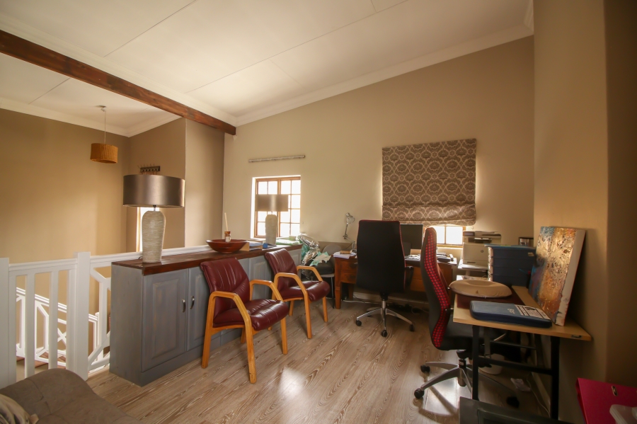 3 Bedroom Property for Sale in Faerie Glen Gauteng