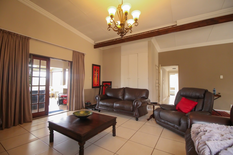 3 Bedroom Property for Sale in Faerie Glen Gauteng