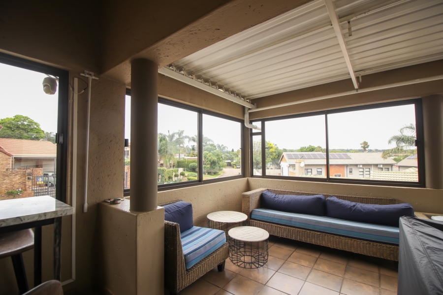 3 Bedroom Property for Sale in Faerie Glen Gauteng