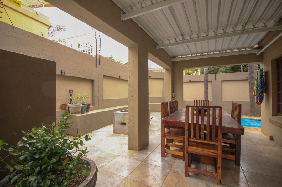 3 Bedroom Property for Sale in Faerie Glen Gauteng