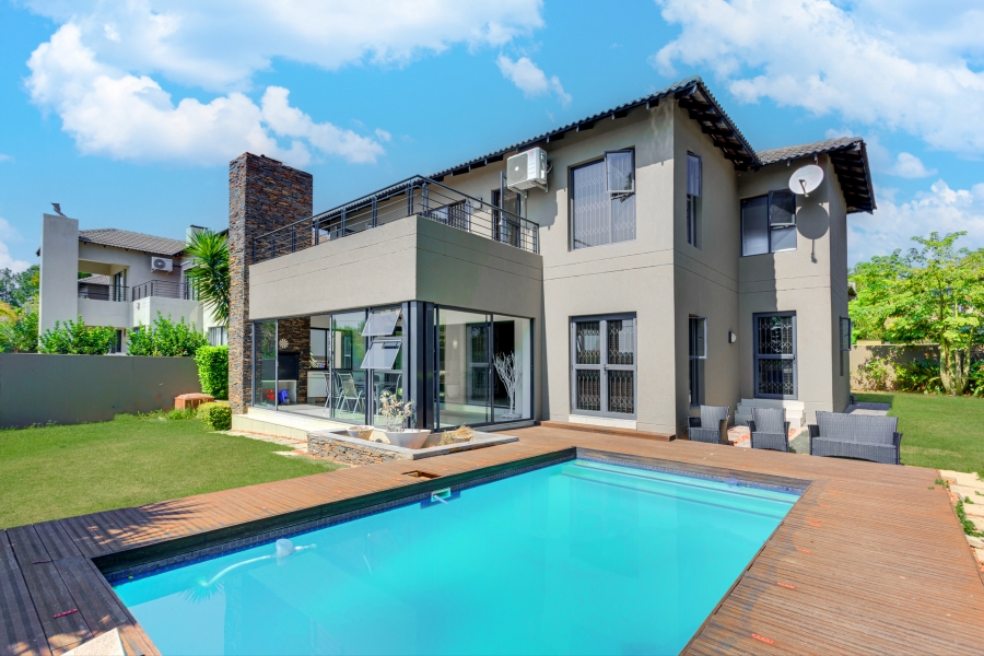 To Let 4 Bedroom Property for Rent in Beverley Gauteng