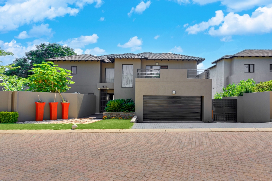 To Let 4 Bedroom Property for Rent in Beverley Gauteng