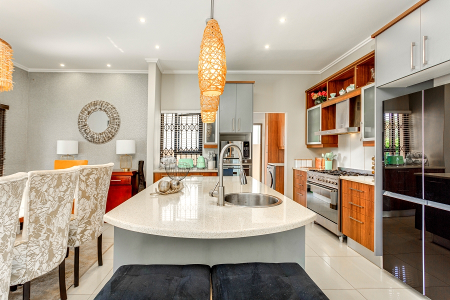 To Let 4 Bedroom Property for Rent in Beverley Gauteng