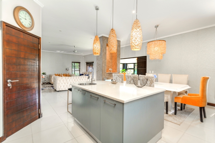 To Let 4 Bedroom Property for Rent in Beverley Gauteng