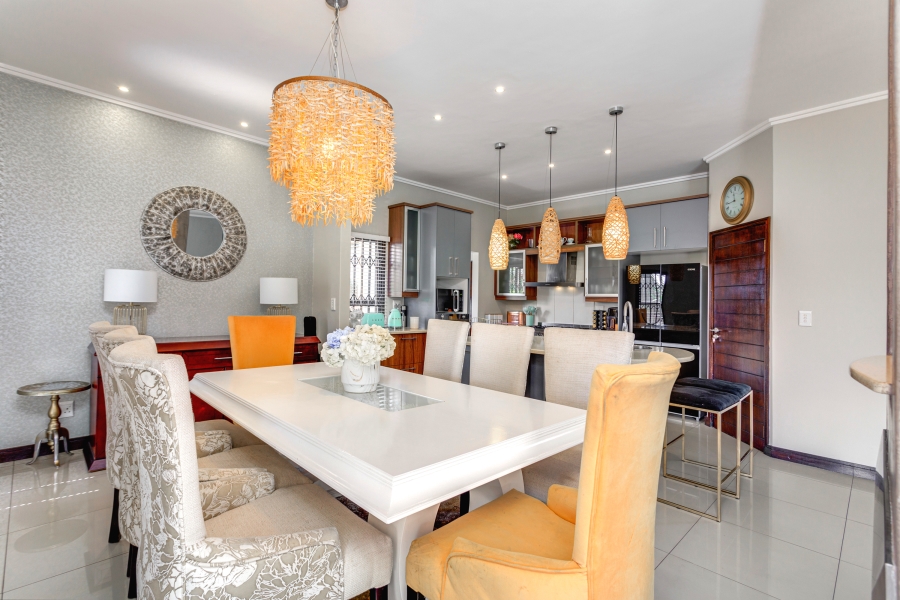 To Let 4 Bedroom Property for Rent in Beverley Gauteng