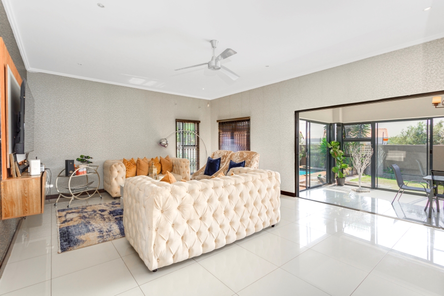 To Let 4 Bedroom Property for Rent in Beverley Gauteng