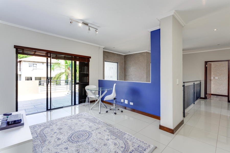 To Let 4 Bedroom Property for Rent in Beverley Gauteng