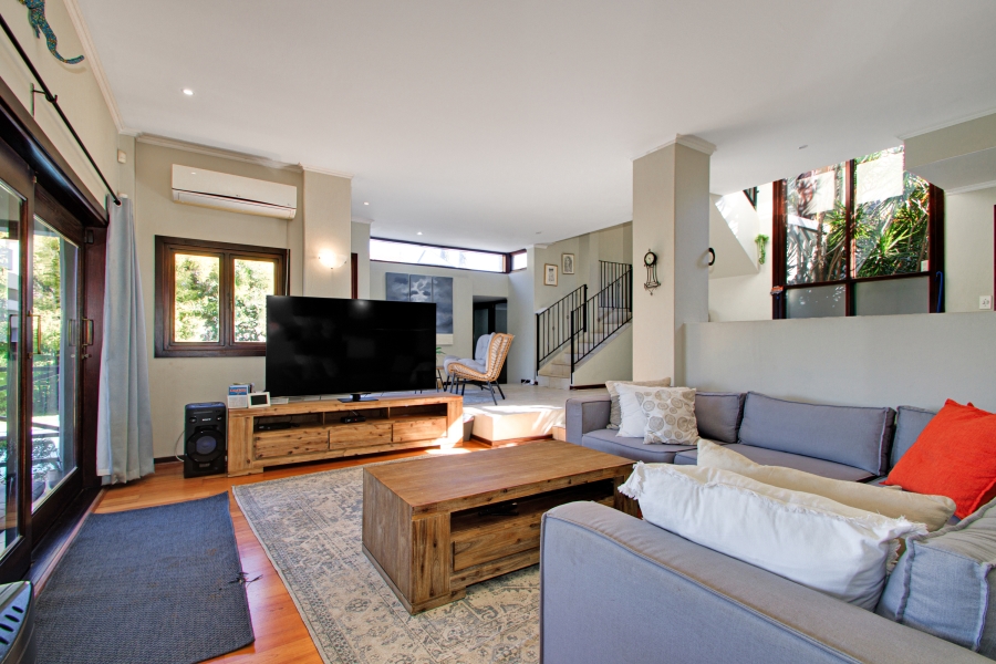 To Let 4 Bedroom Property for Rent in Dainfern Golf Estate Gauteng