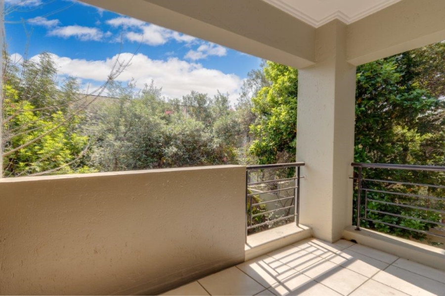 To Let 2 Bedroom Property for Rent in Fourways Gauteng