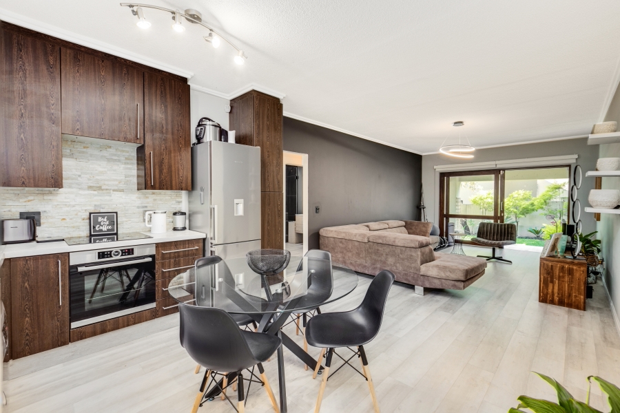 To Let 2 Bedroom Property for Rent in Fourways Gauteng