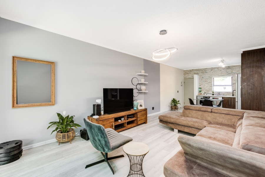 To Let 2 Bedroom Property for Rent in Fourways Gauteng