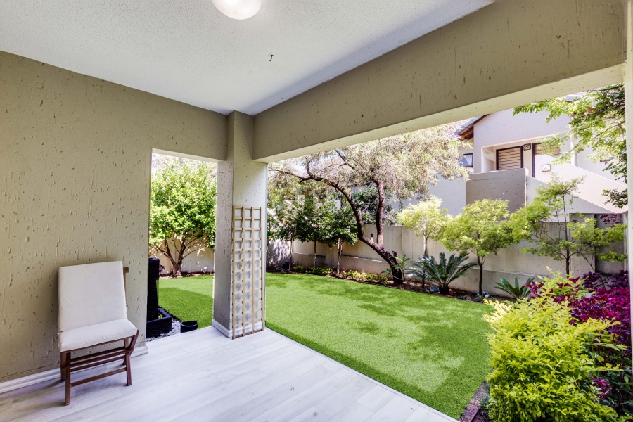 To Let 2 Bedroom Property for Rent in Fourways Gauteng