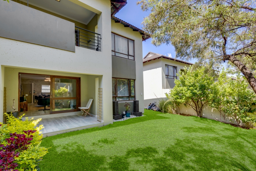 To Let 2 Bedroom Property for Rent in Fourways Gauteng