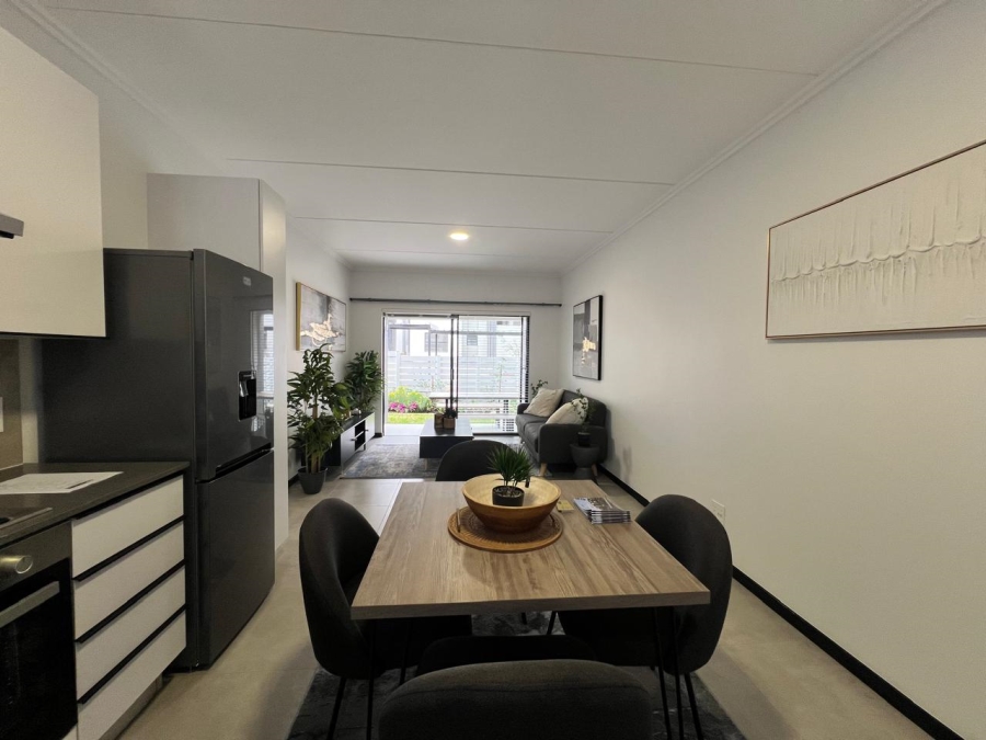 To Let 2 Bedroom Property for Rent in Fourways Gauteng