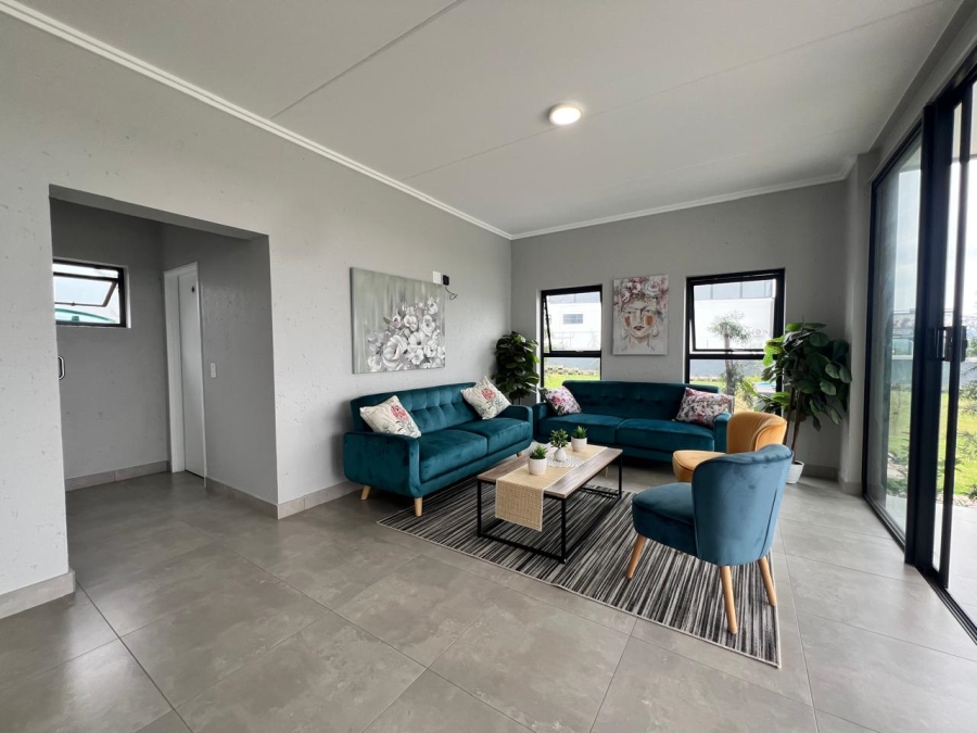 To Let 2 Bedroom Property for Rent in Fourways Gauteng