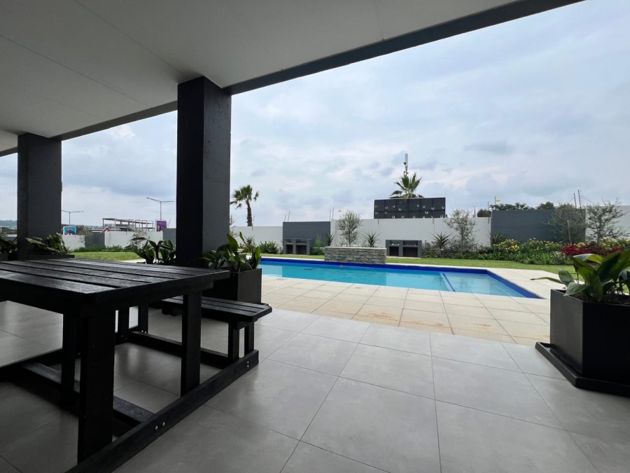 To Let 2 Bedroom Property for Rent in Fourways Gauteng