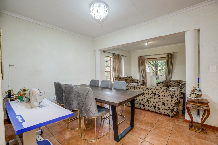 3 Bedroom Property for Sale in Douglasdale Gauteng