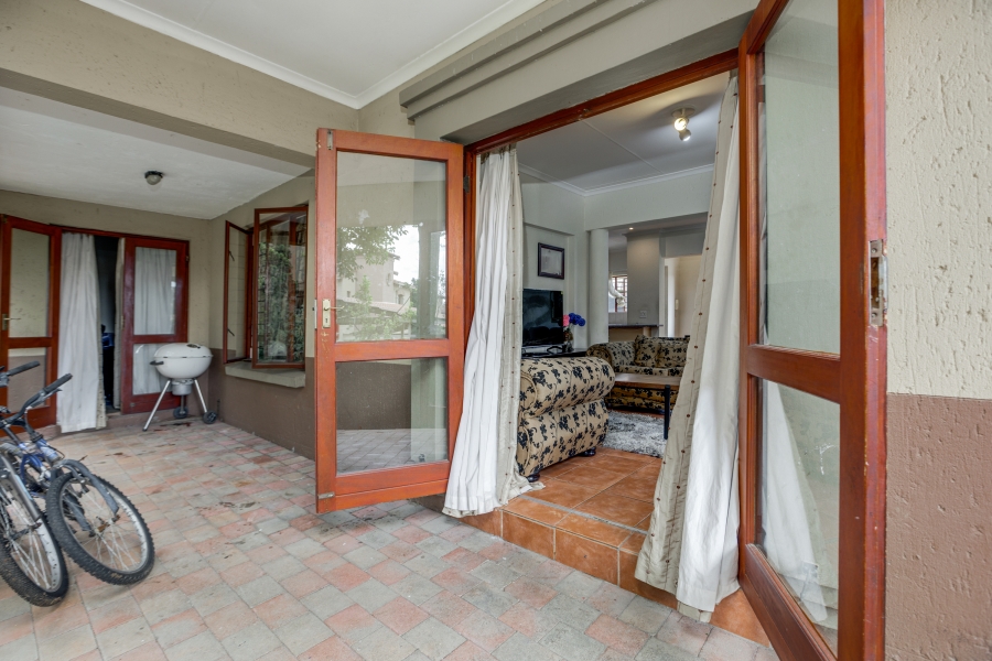 3 Bedroom Property for Sale in Douglasdale Gauteng