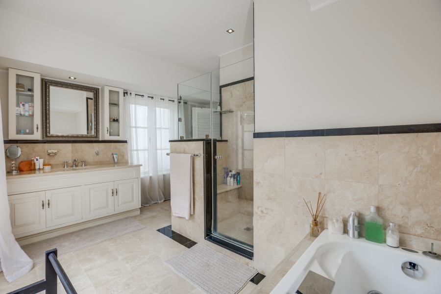 4 Bedroom Property for Sale in Bryanston Gauteng