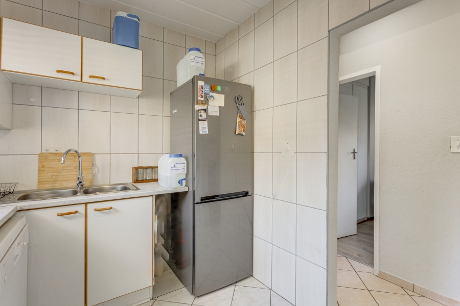 To Let 2 Bedroom Property for Rent in Paulshof Gauteng
