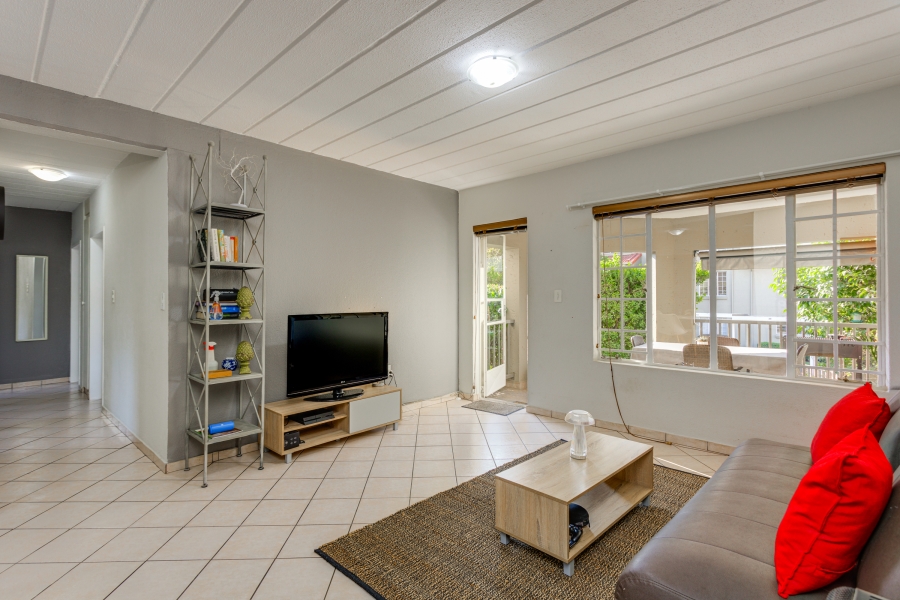 To Let 2 Bedroom Property for Rent in Paulshof Gauteng