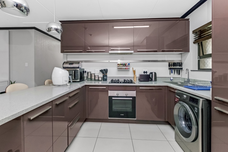 To Let 3 Bedroom Property for Rent in Fourways Gauteng