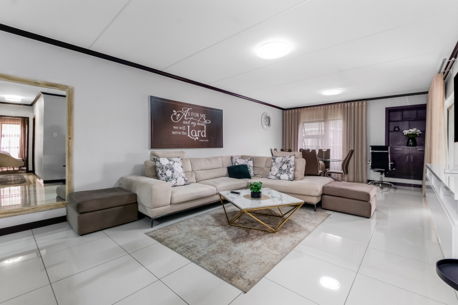 To Let 3 Bedroom Property for Rent in Fourways Gauteng