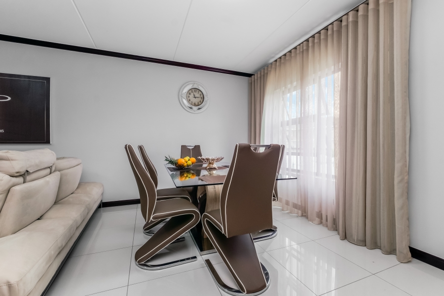 To Let 3 Bedroom Property for Rent in Fourways Gauteng