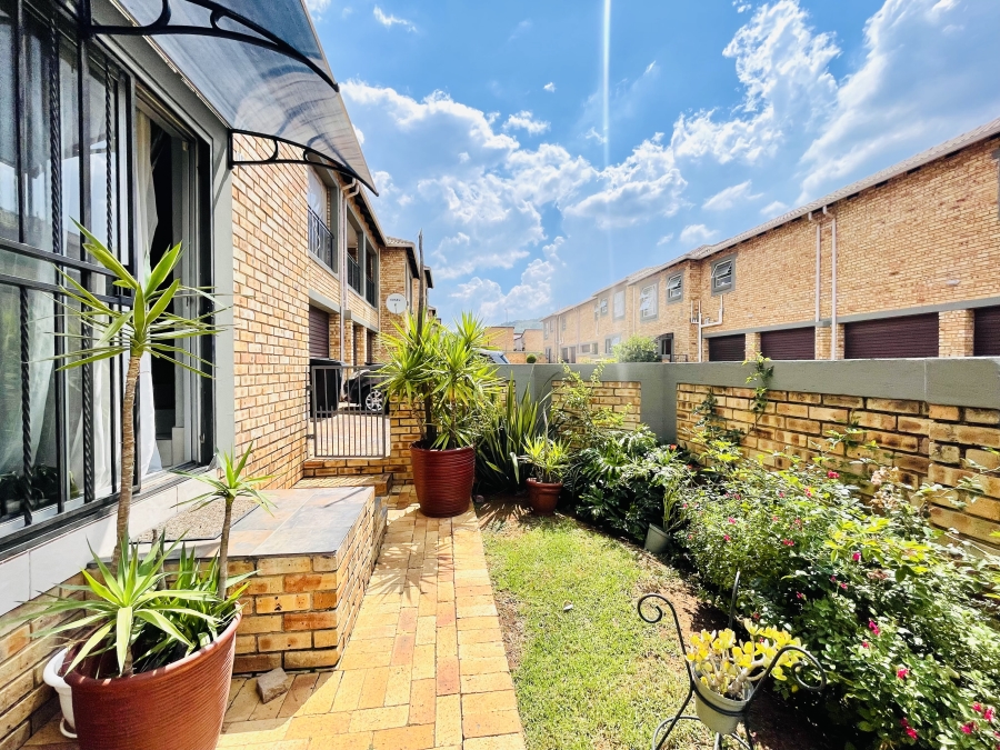 To Let 3 Bedroom Property for Rent in Wilgeheuwel Gauteng