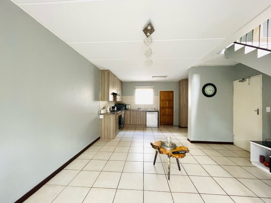 To Let 3 Bedroom Property for Rent in Wilgeheuwel Gauteng