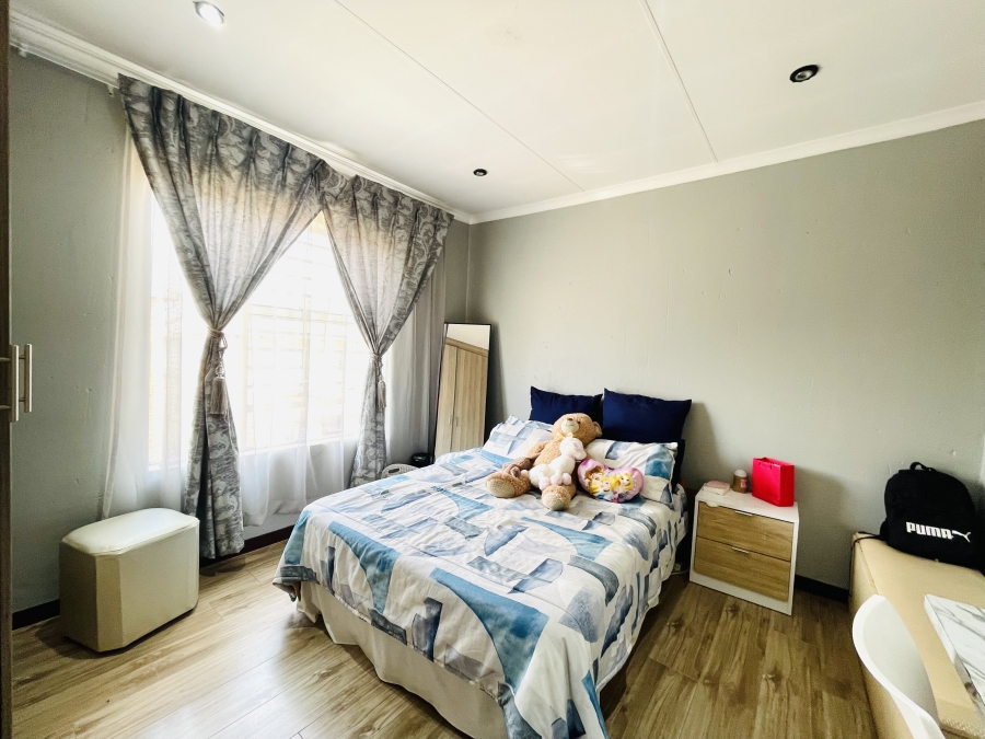 To Let 3 Bedroom Property for Rent in Wilgeheuwel Gauteng