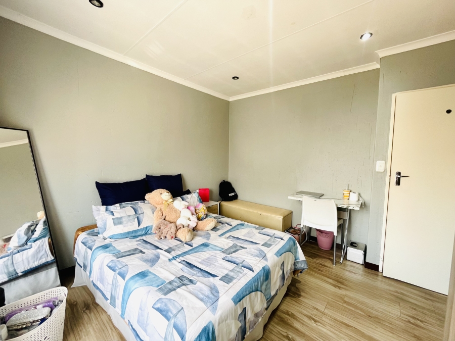 To Let 3 Bedroom Property for Rent in Wilgeheuwel Gauteng