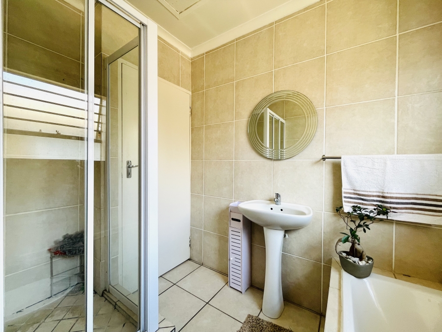 To Let 3 Bedroom Property for Rent in Wilgeheuwel Gauteng