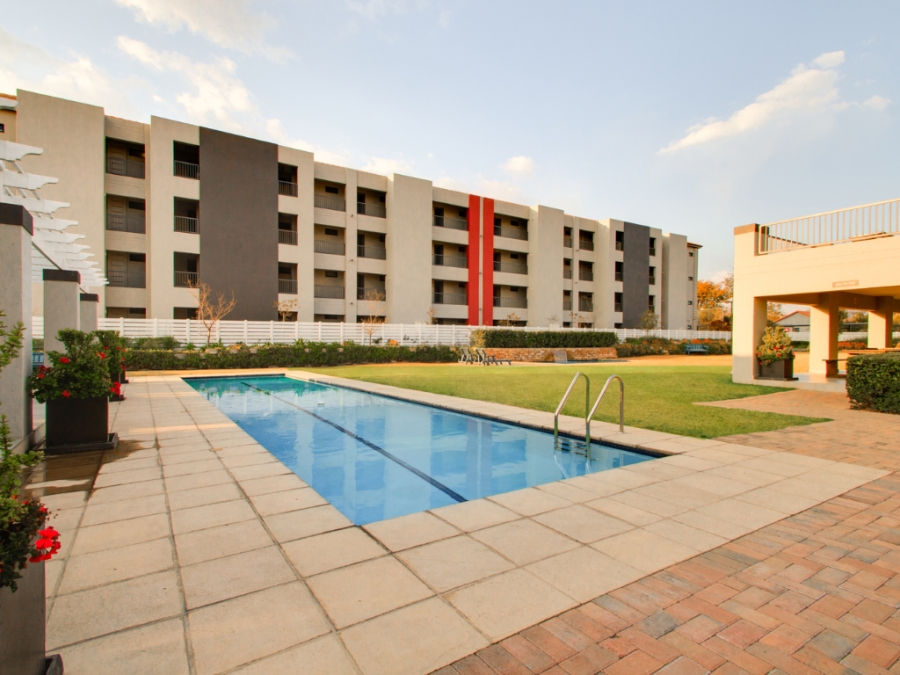 To Let 2 Bedroom Property for Rent in Broadacres Gauteng