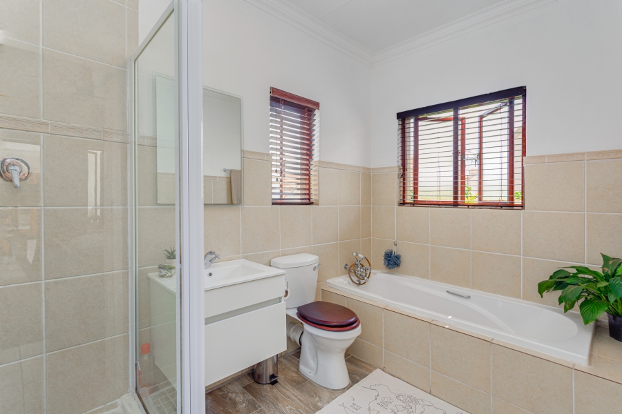 4 Bedroom Property for Sale in Craigavon Gauteng