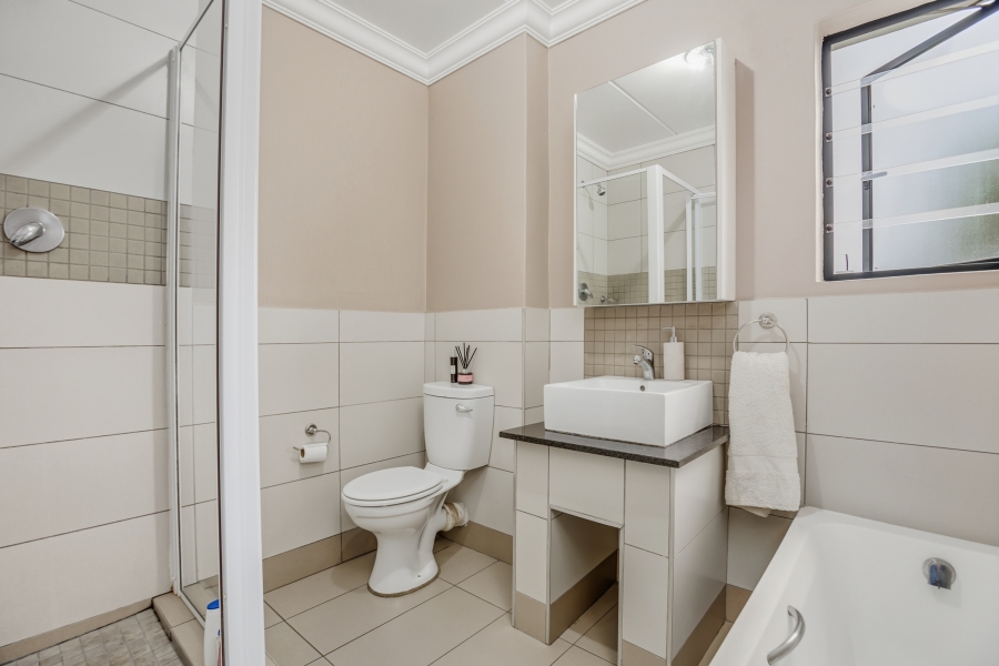 To Let 2 Bedroom Property for Rent in Broadacres Gauteng