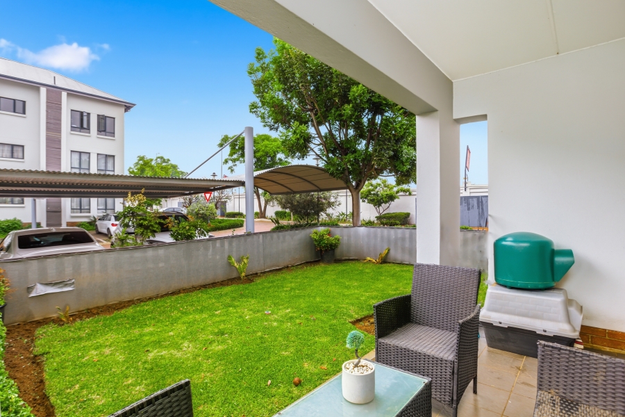 To Let 2 Bedroom Property for Rent in Broadacres Gauteng