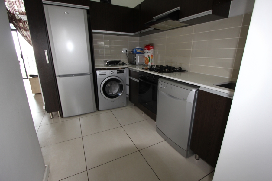 To Let 1 Bedroom Property for Rent in Fourways Gauteng