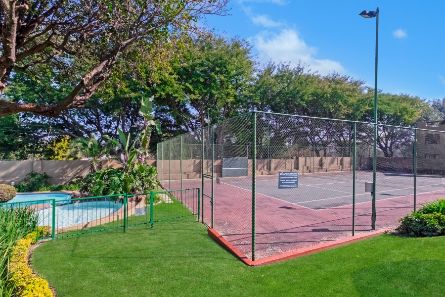 To Let 1 Bedroom Property for Rent in Douglasdale Gauteng