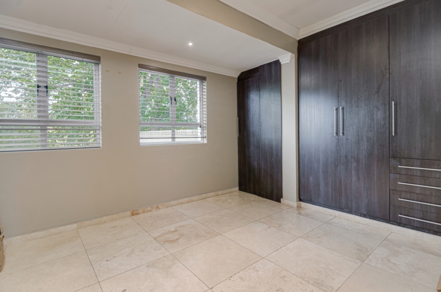 5 Bedroom Property for Sale in Bryanston Gauteng