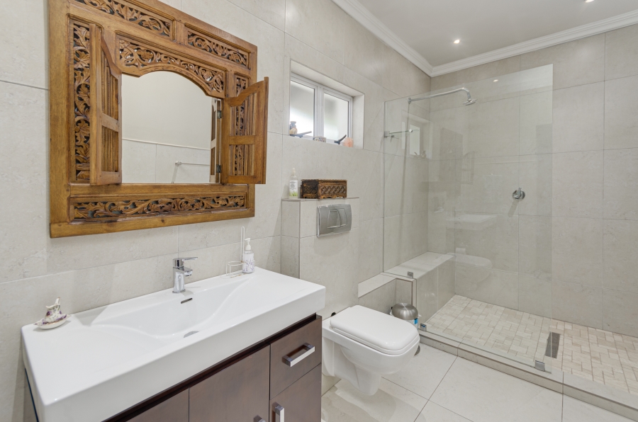 5 Bedroom Property for Sale in Bryanston Gauteng