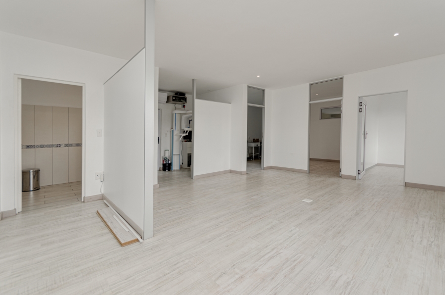 5 Bedroom Property for Sale in Bryanston Gauteng